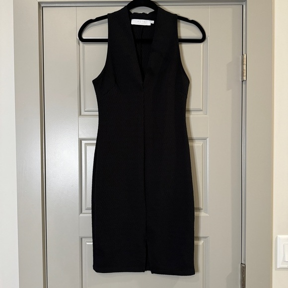 ASTR THE LABEL | Textured Body Con Dress Black Midi Size Small - Picture 4 of 12